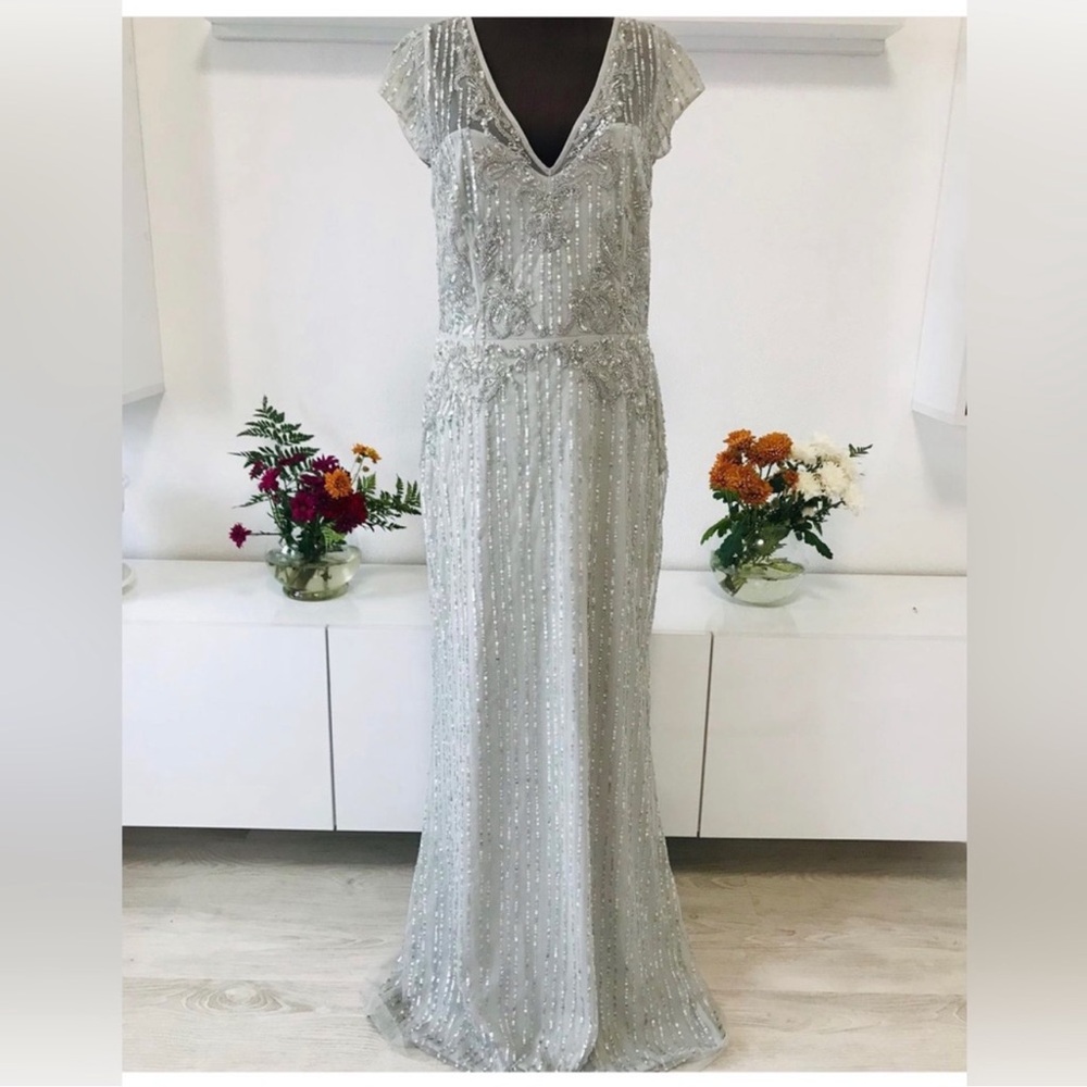 BHLDN Calais Beaded Column Gown In
Morning Mist Blue Size 4,6 - Picture 2 of 11